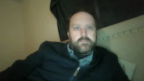 Snapshot of totalpackage2089 chatting on 10-27-25, 09:19 Big Daddy Balls online show from 10-27-25, 09:19