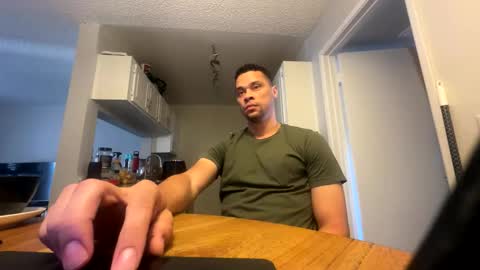 Snapshot of townsone chatting on 11-05-25, 06:30 townsone online show from 11-05-25, 06:30