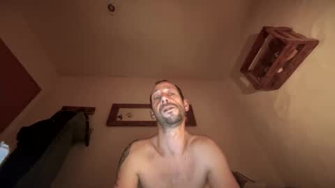 Snapshot of toxic2256191 chatting on 02-17-25, 07:10 Toxic online show from 02-17-25, 07:10