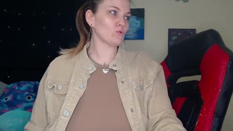 Lilly Miss Mistress Goddess Maam Queen Boss online show from 12-21-24, 08:28