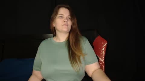 Snapshot of toxiclilly chatting on 07-10-26, 07:27 Lilly Miss Mistress Goddess Maam Queen Boss online show from 07-10-26, 07:27