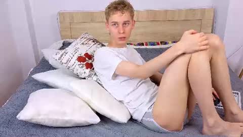 Max online show from 07-04-26, 11:38