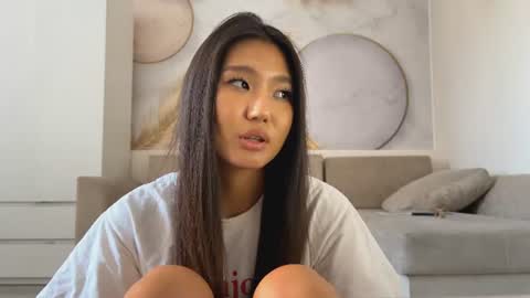 Dina online show from 07-30-26, 12:04