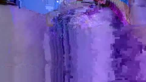 Snapshot of toysalmonn chatting on 10-27-25, 10:25 toysalmonn online show from 10-27-25, 10:25