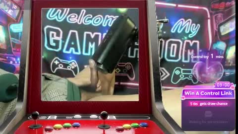 Snapshot of toysformycock chatting on 12-30-24, 06:09 ToysForMyCock online show from 12-30-24, 06:09