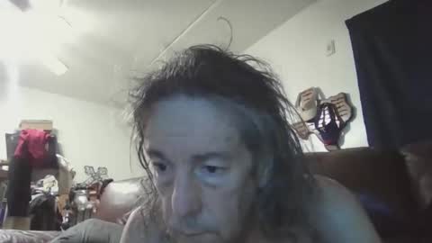 Snapshot of tpatslvr chatting on 02-18-26, 12:56 Sasha online show from 02-18-26, 12:56