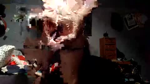 Snapshot of trackisback chatting on 10-20-25, 01:06 trackisback online show from 10-20-25, 01:06