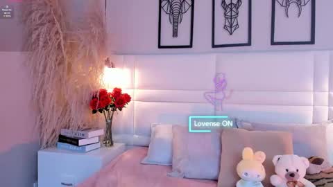 Snapshot of tracy_lee_ chatting on 03-11-26, 01:06 Tracy online show from 03-11-26, 01:06