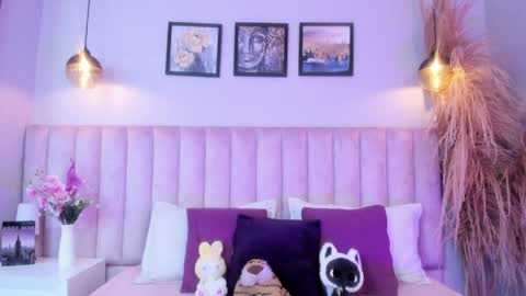 Tracy  online show from 04-02-26, 07:44