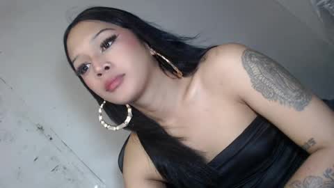 Snapshot of transbadassx chatting on 07-16-26, 05:13 CLEOPATHRA online show from 07-16-26, 05:13