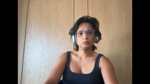 Flor Wilde online show from 05-26-26, 10:44