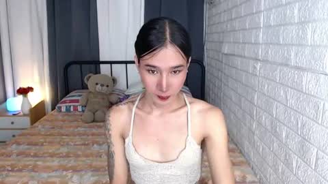 Chloe online show from 06-18-26, 01:06