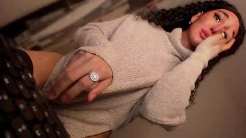 ALMIGHTY GODDESS VALENTINA online show from 10-17-25, 12:25