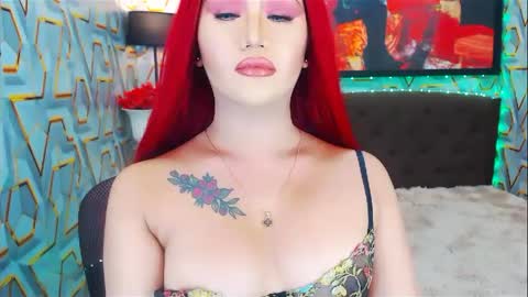 Snapshot of transplayfullolivia chatting on 12-16-24, 08:26 KYLIE BELLA TS online show from 12-16-24, 08:26