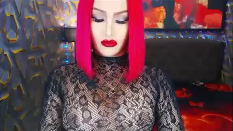 Snapshot of transplayfullolivia chatting on 12-26-24, 12:03 KYLIE BELLA TS online show from 12-26-24, 12:03