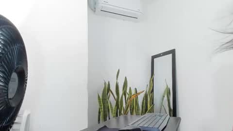 CLEO online show from 03-09-26, 06:56