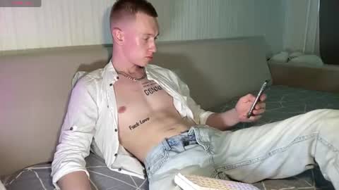 Travis online show from 06-27-26, 12:22