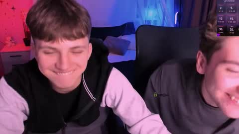 Travis online show from 12-17-25, 08:59