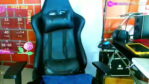 Snapshot of travisdiamonds chatting on 01-31-26, 07:11 TRAVIS. online show from 01-31-26, 07:11