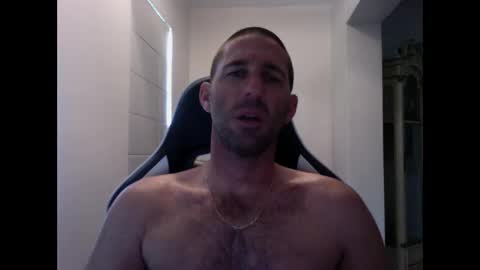 Snapshot of traviskenn chatting on 03-02-25, 06:19 TravisKenn online show from 03-02-25, 06:19