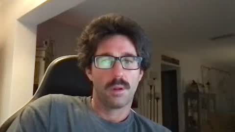 Snapshot of traviskenn chatting on 10-06-25, 12:02 TravisKenn online show from 10-06-25, 12:02