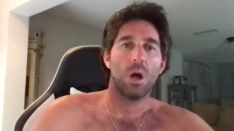 Snapshot of traviskenn chatting on 10-24-25, 06:37 TravisKenn online show from 10-24-25, 06:37