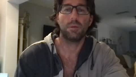 Snapshot of traviskenn chatting on 01-17-26, 12:32 TravisKenn online show from 01-17-26, 12:32