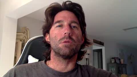 Snapshot of traviskenn chatting on 02-18-26, 12:34 TravisKenn online show from 02-18-26, 12:34