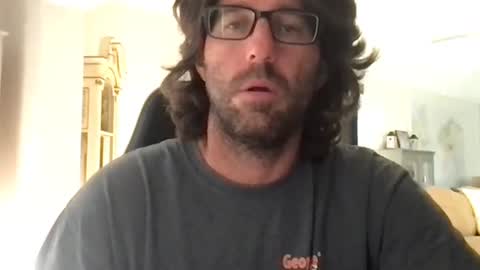 Snapshot of traviskenn chatting on 05-07-26, 11:37 TravisKenn online show from 05-07-26, 11:37