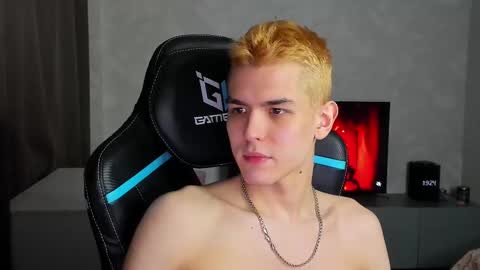 Snapshot of travisrivas chatting on 03-07-25, 04:22 travisrivas online show from 03-07-25, 04:22