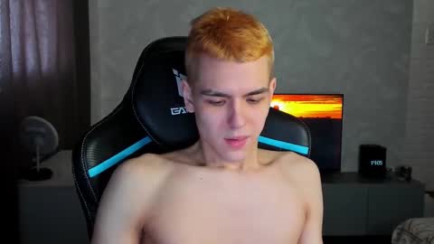 Snapshot of travisrivas chatting on 03-08-25, 11:05 travisrivas online show from 03-08-25, 11:05