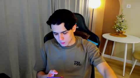 Snapshot of travisrivas chatting on 02-02-26, 01:37 travisrivas online show from 02-02-26, 01:37