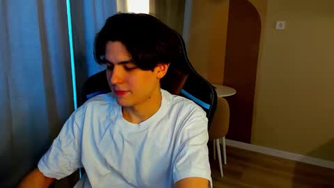 Snapshot of travisrivas chatting on 03-06-26, 10:23 travisrivas online show from 03-06-26, 10:23