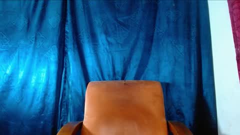 TRAV - INDEPENDENT MODEL online show from 01-09-25, 10:41