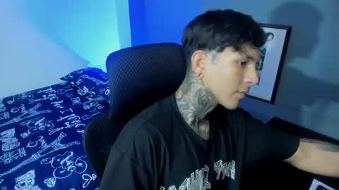 TRAV - INDEPENDENT MODEL online show from 11-08-25, 05:12