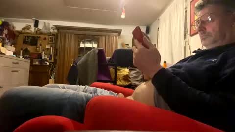 trebgeis1 online show from 02-17-25, 05:43