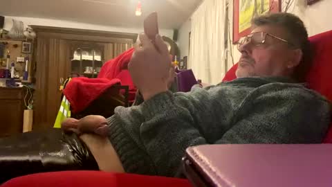 trebgeis1 online show from 02-20-25, 05:40