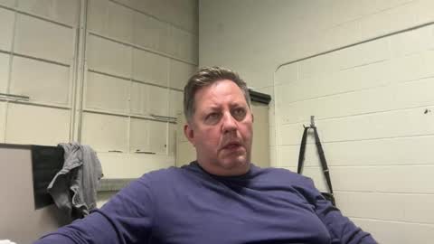 Snapshot of treborinthesky chatting on 09-27-25, 03:06 treborinthesky online show from 09-27-25, 03:06