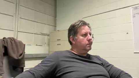 Snapshot of treborinthesky chatting on 11-16-25, 11:43 treborinthesky online show from 11-16-25, 11:43