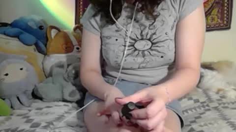 treecups online show from 11-21-25, 10:19