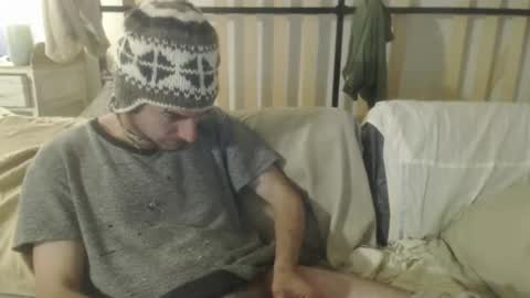 Snapshot of treehuggerhemp chatting on 10-24-25, 06:10 TreeHugger queer online show from 10-24-25, 06:10