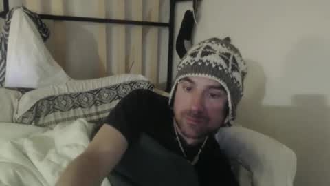 Snapshot of treehuggerhemp chatting on 11-23-25, 03:39 TreeHugger queer online show from 11-23-25, 03:39