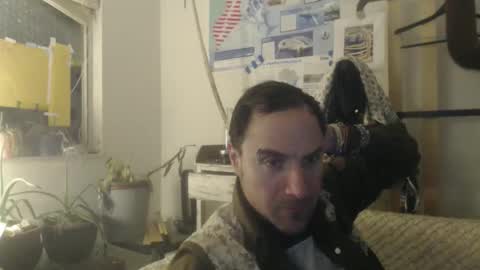 Snapshot of treehuggerhemp chatting on 12-02-25, 07:03 TreeHugger queer online show from 12-02-25, 07:03