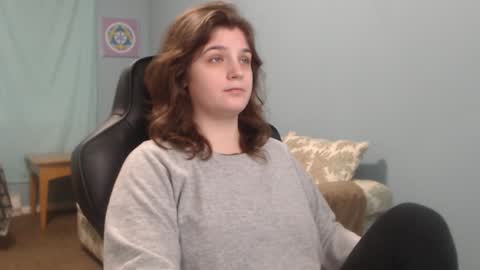 TreeJeanne online show from 12-23-24, 05:22