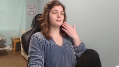 TreeJeanne online show from 02-08-25, 07:49