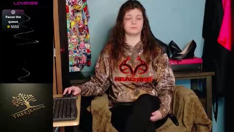 TreeJeanne online show from 01-18-26, 05:17