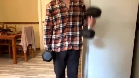 Snapshot of treeman817 chatting on 10-28-25, 05:37 treeman817 online show from 10-28-25, 05:37