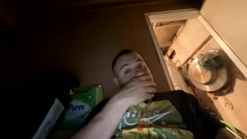 Snapshot of trees559 chatting on 03-09-26, 06:06 trees559 online show from 03-09-26, 06:06