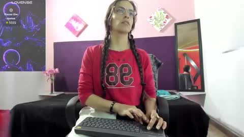 Snapshot of treisy_666 chatting on 02-10-26, 12:31 Treisy online show from 02-10-26, 12:31