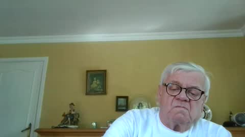 trekbeestje online show from 04-24-26, 08:17